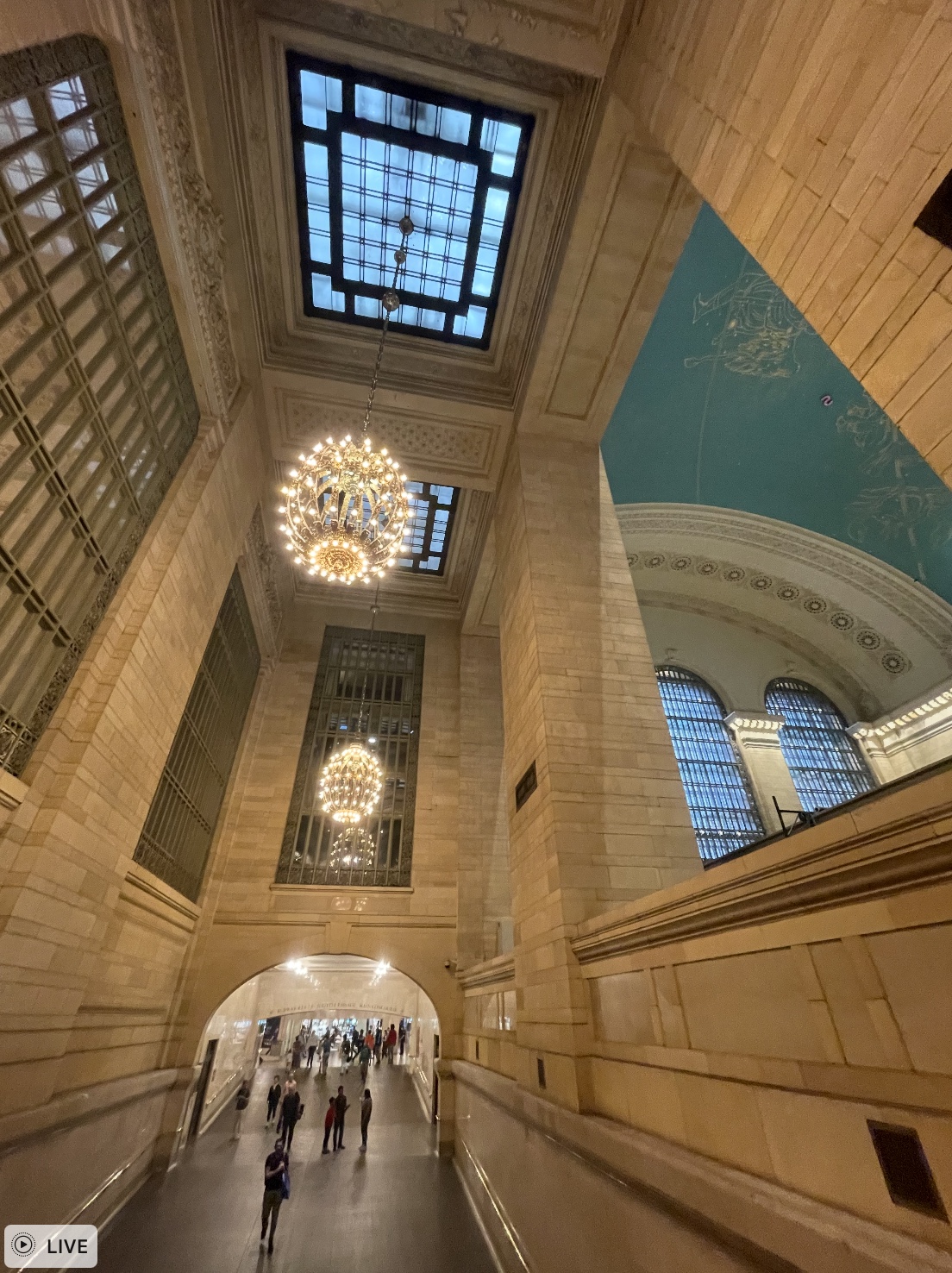 Gilded 5th Avenue Walk